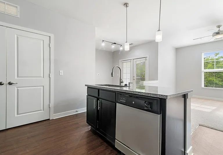Realm at Patterson Place — Photo 15