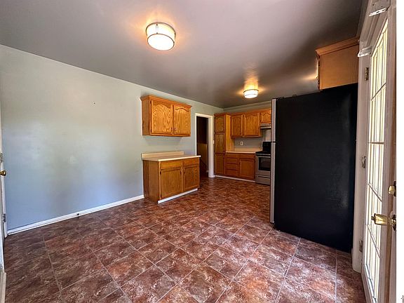 5th image of 2510 Trimble St