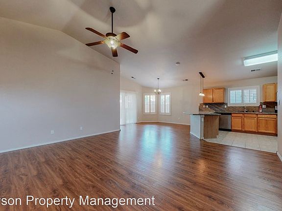 4th image of 10420 Calle Hermosa Ct NW