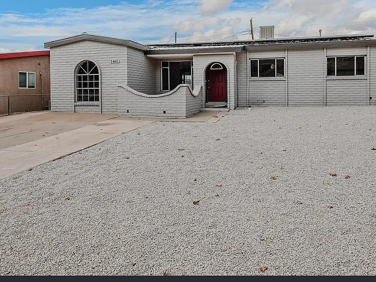 1401 Hendrix Ave — Photo 1