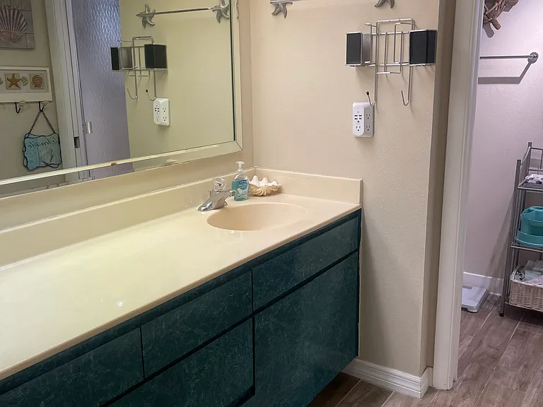 2616 Cove Cay Dr #603 — Photo 16