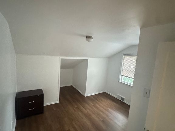 2nd image of 2162 Michigan Blvd
