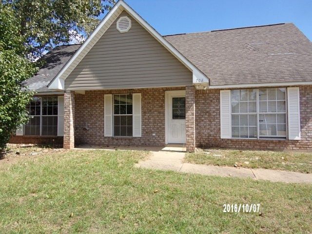 1st image of 708 Woodwind Dr