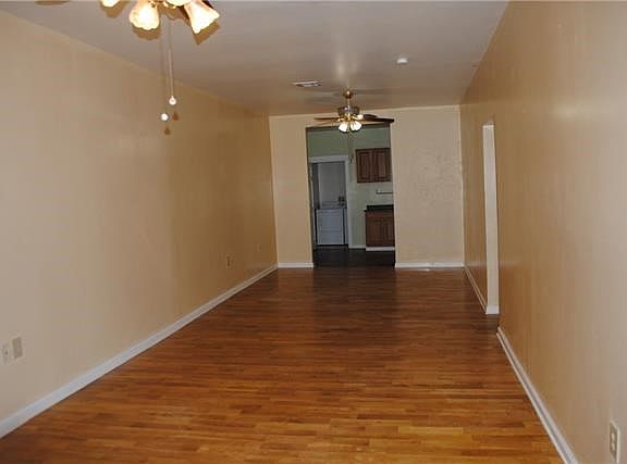 5th image of 5713 Clara St
