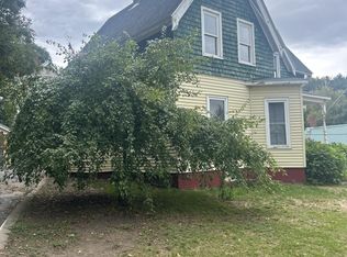 7 High St, Livermore Falls, ME 04254