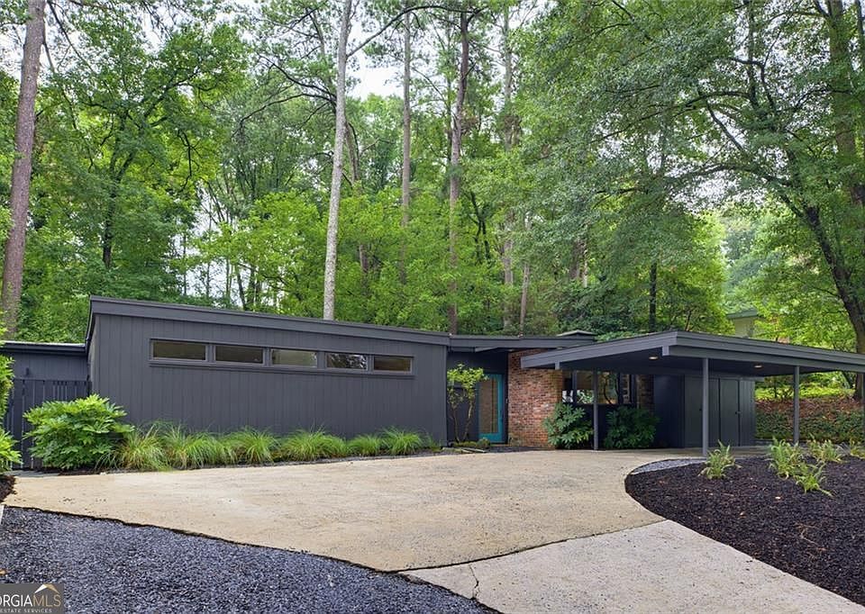 1st image of 751 Briar Park Ct NE