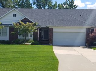 44376 Patricia Dr, Sterling Heights, MI