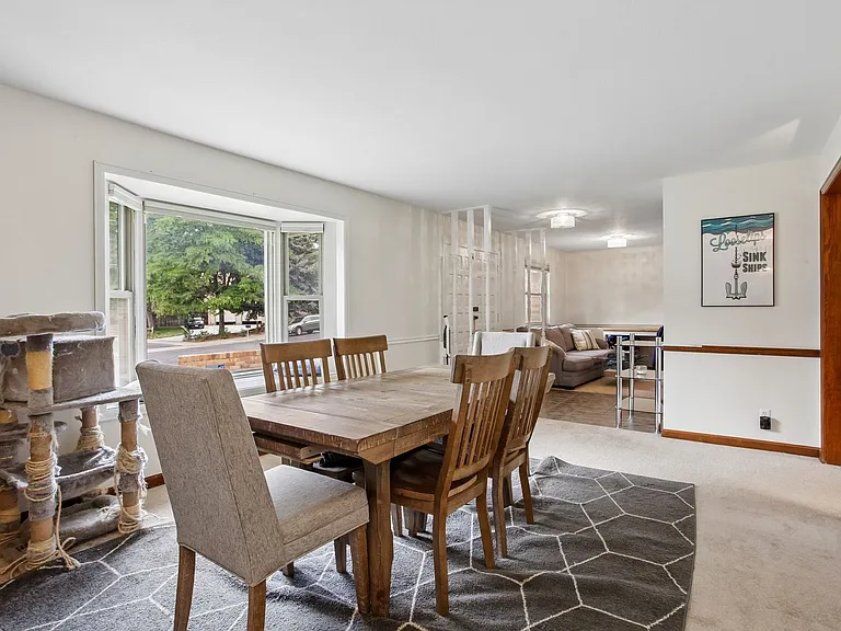 2502 S Yarrow St — Photo 4