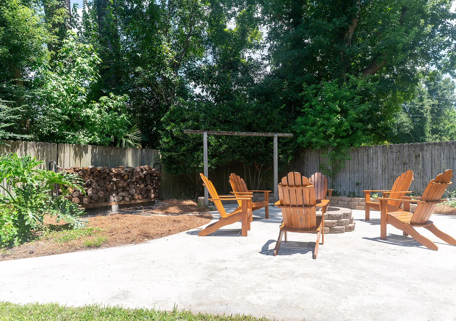 Modern 4BR Corporate Housing - Workspace - Pet-Friendly - Near Boeing — Photo 2