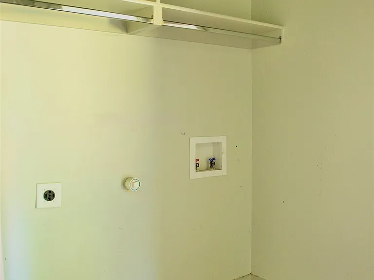 1815 N Saint Louis Ave #A — Photo 10
