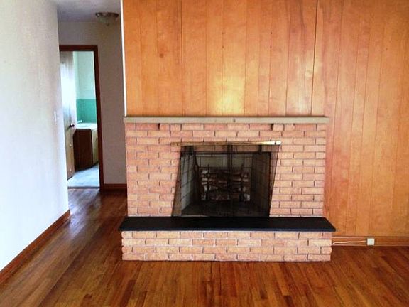 4th image of 523 E Cottage Ave
