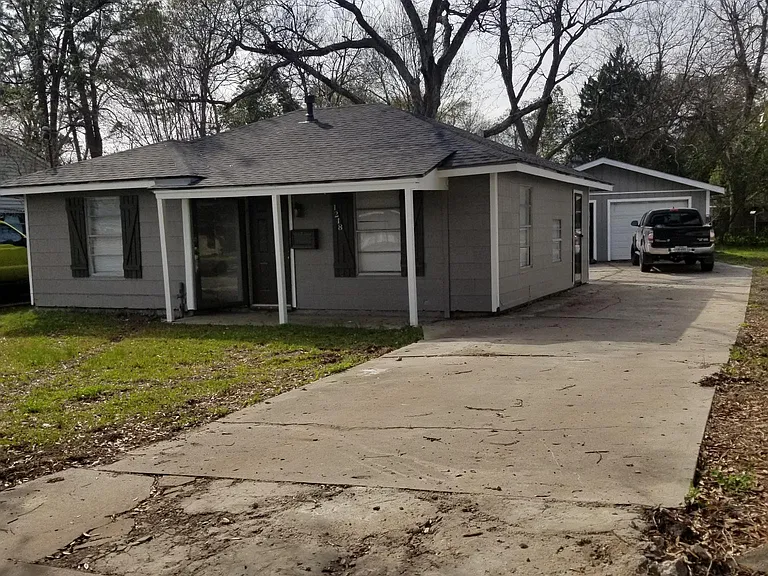 1218 Wagner St — Photo 1