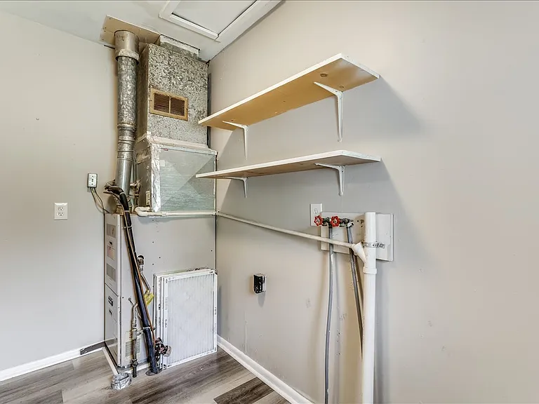 4551 S Walnut Ave — Photo 20