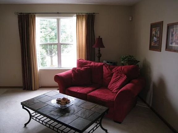 4th image of 7901 Grandlin Park Ct