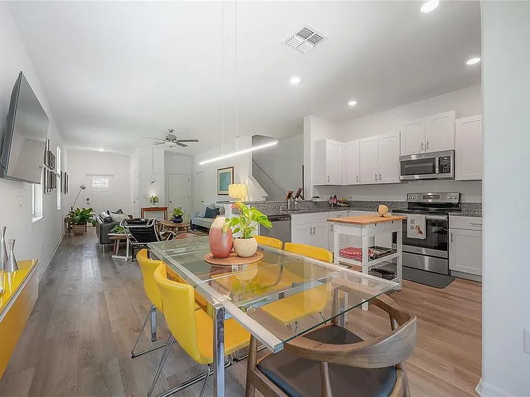 5223 Forum Blvd — Photo 11