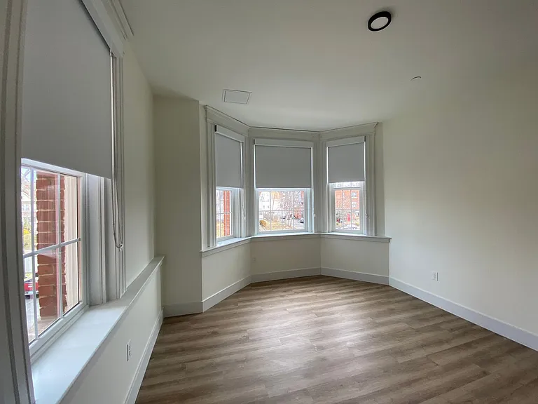 One Park Apartments — Photo 112