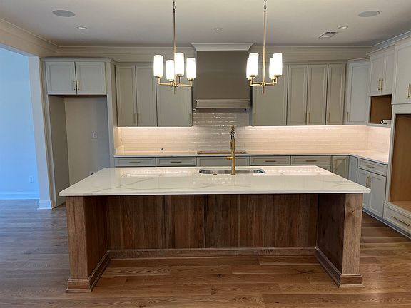 4th image of 1683 Neshoba Oak Ln W