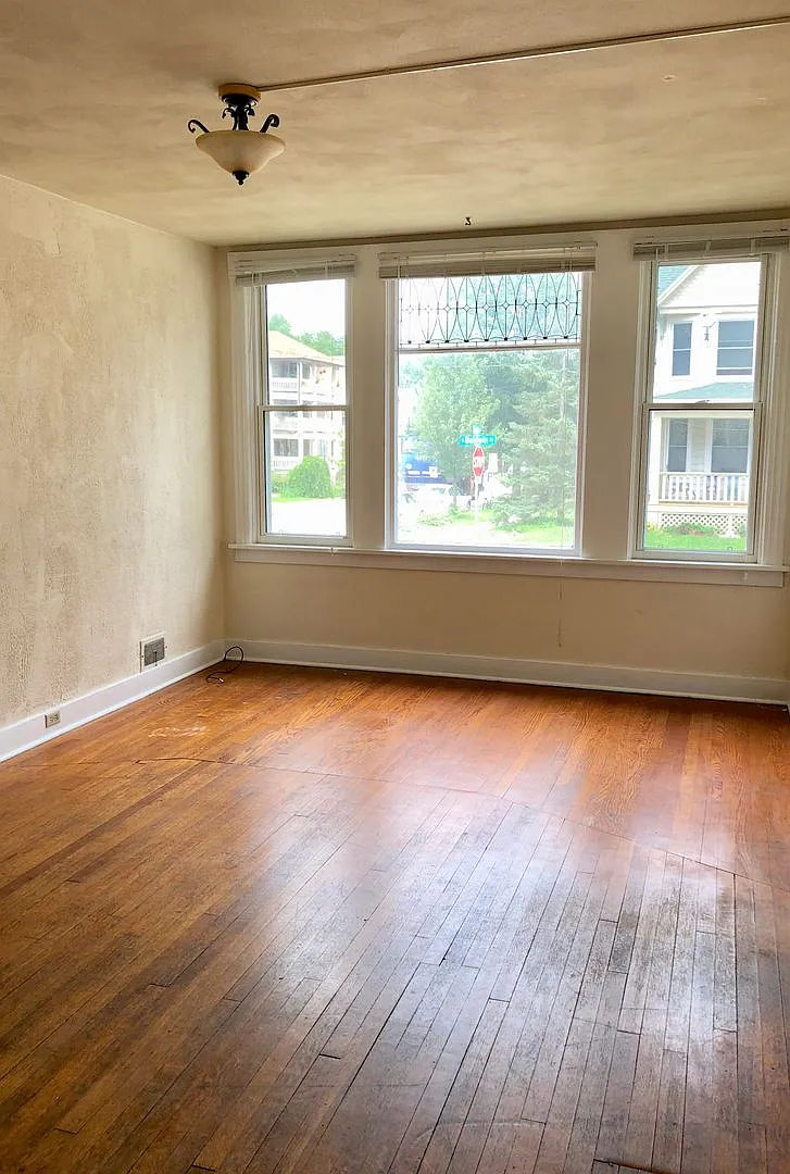 1259 Spaight St — Photo 2