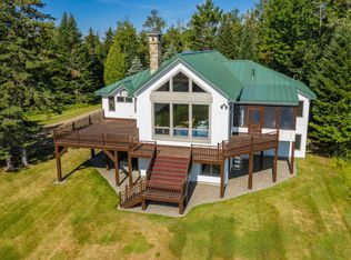 10 Wigton Rd, Rangeley, ME 04970