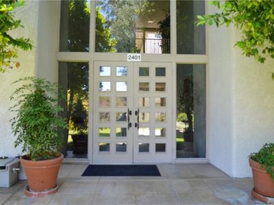 2401 Via Mariposa W Unit 3F, Laguna Woods, CA, 92637
