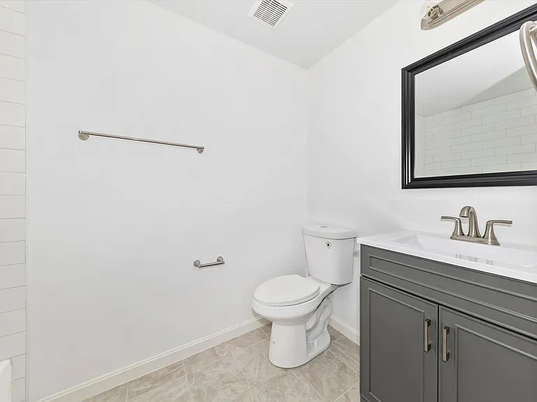 13303 Country Ridge Dr — Photo 32