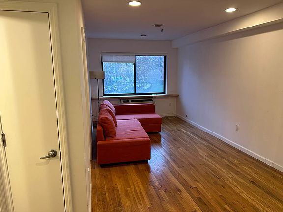 5th image of 84-23 Lander St #2R