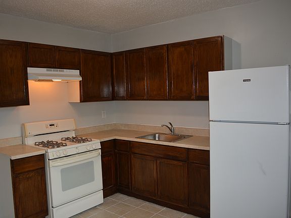 4th image of 720 Mary St Floor 2
