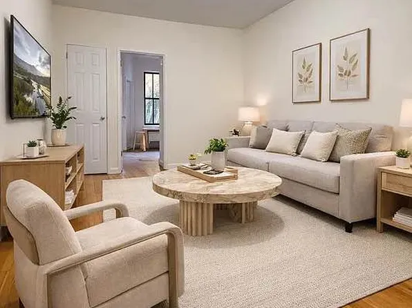 333 East 89th Street image 1 of 4