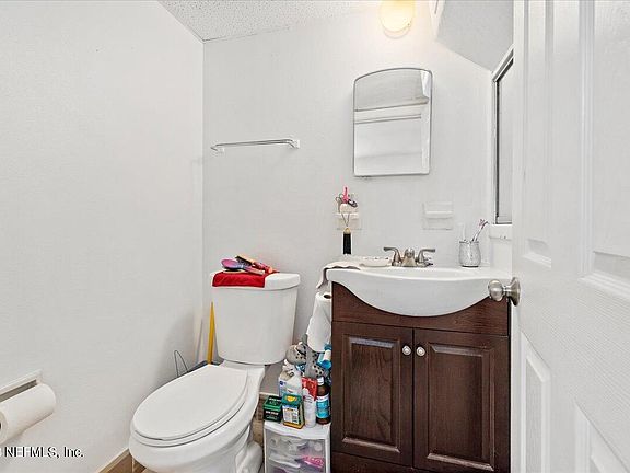 4th image of 3835 Barmer Dr