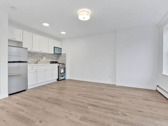 5th image of 223 1st Ave #3A