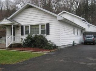 60 Locke Dr, Binghamton, NY 13903