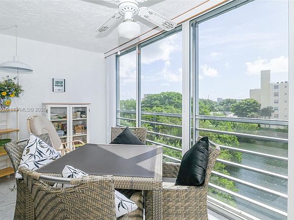 3rd image of 101 SE 3rd Ave APT 401