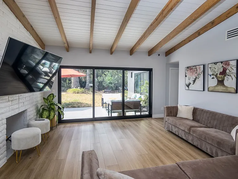4821 Heaven Ave — Photo 36