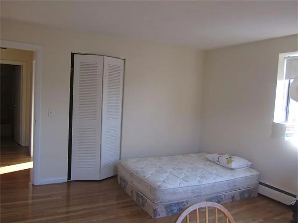 220 Babcock St #10A