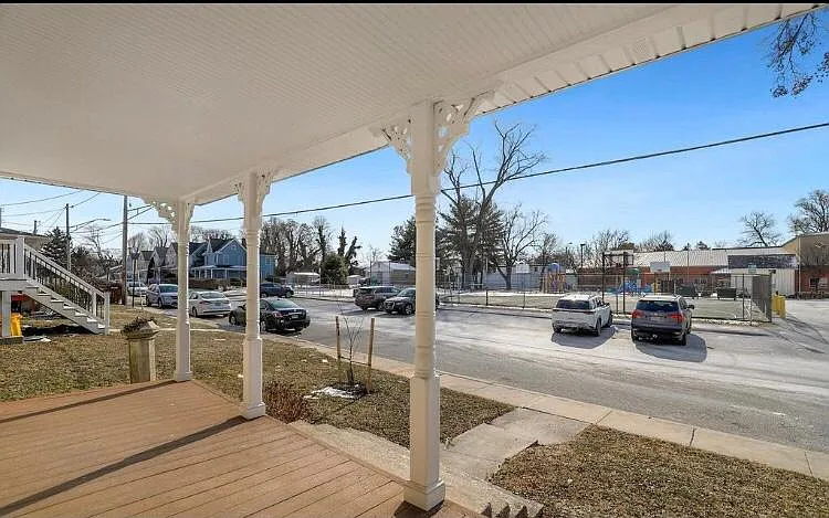 305 Lennox Ave — Photo 32