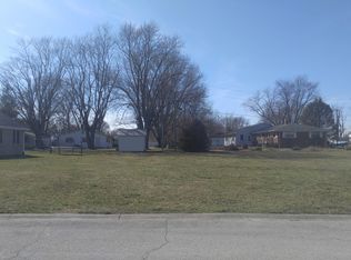 402 N Elm St, Bainbridge, IN 46105
