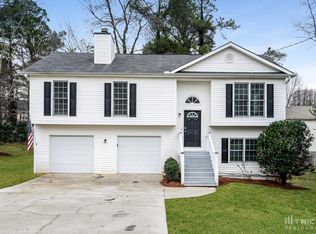 551 Canterbury Ln, Lawrenceville, GA 30046