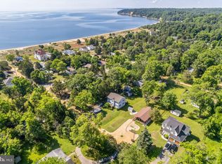 10969 Holly Dr, Lusby, MD