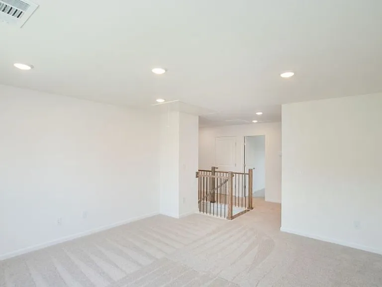 448 Jet Stream Dr — Photo 18