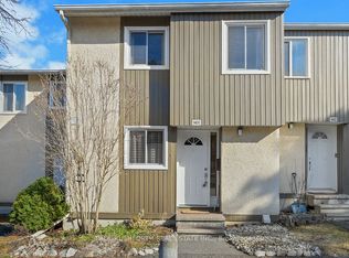 1400 Lassiter Ter, Ottawa, ON K1J8N3