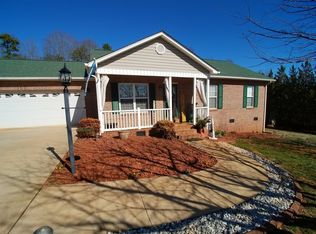3718 Logans Run, Claremont, NC 28610