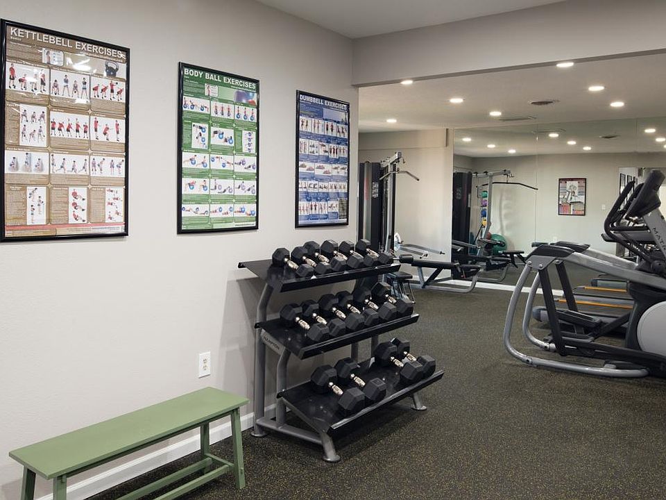 24/7 Fitness Center