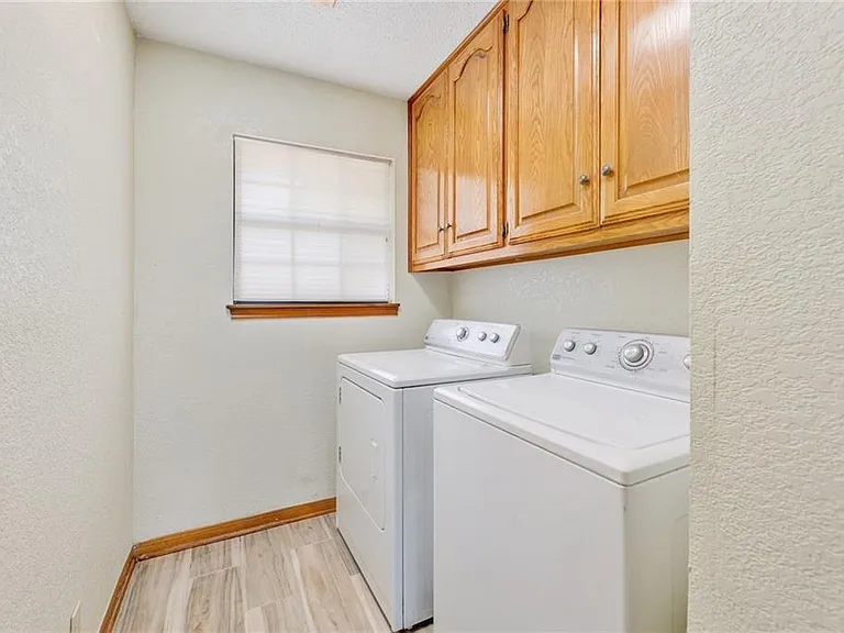 207 Rancho Bueno Dr — Photo 28
