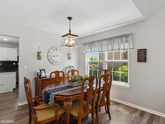 4th image of 315 Buckingham Dr