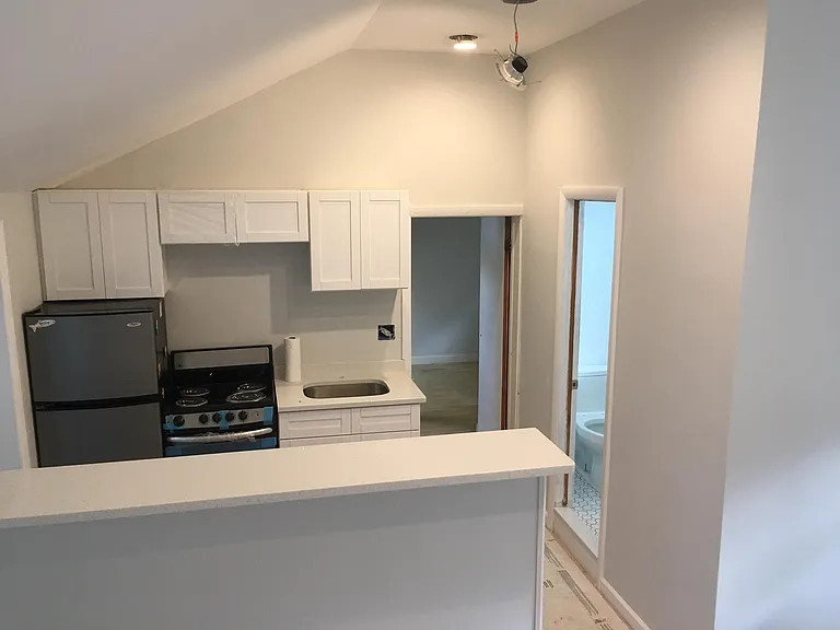 42 Maple St — Photo 10
