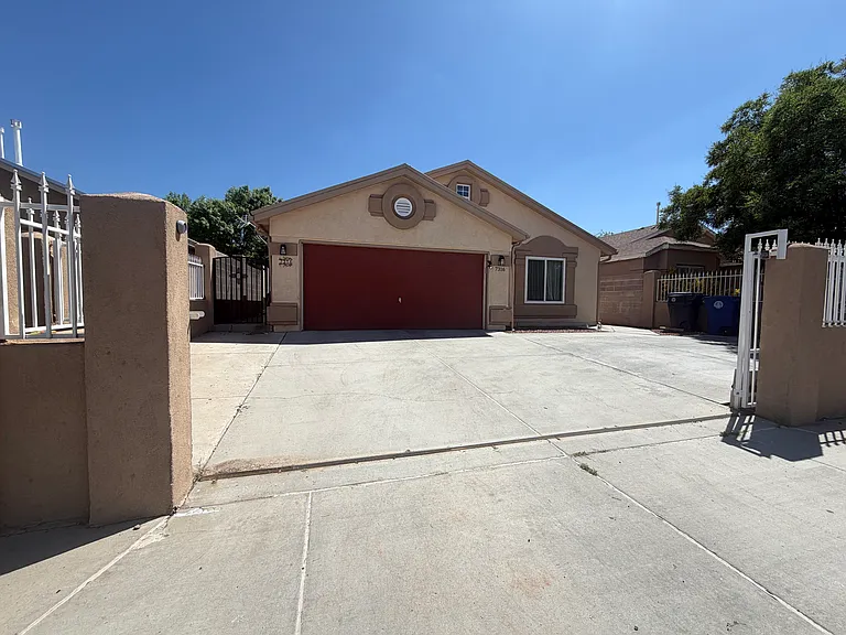 7316 Autumn Breeze Rd SW — Photo 1