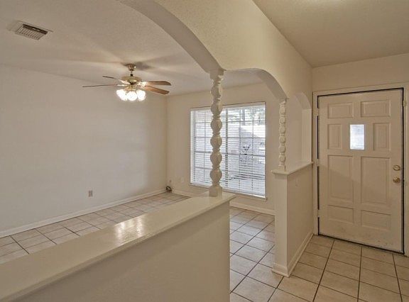 4th image of 25403 Glen Loch Dr
