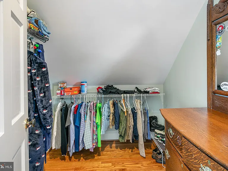 2800 Greenvale St — Photo 46