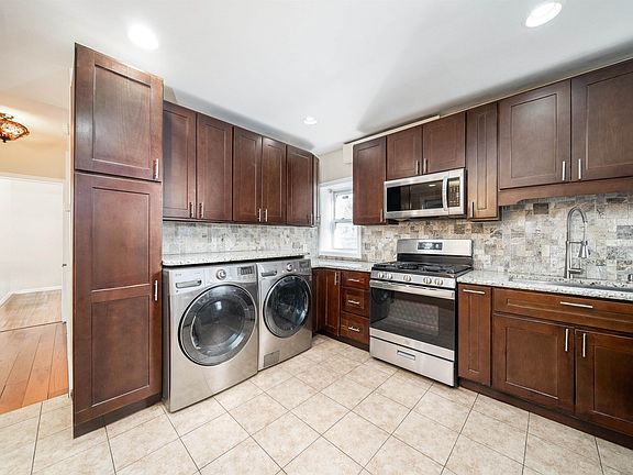 4th image of 65 Paterson St #1