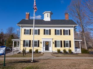 9 S Main St #204, Topsfield, MA 01983